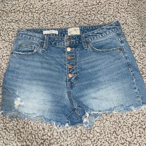 Women’s universal thread shorts